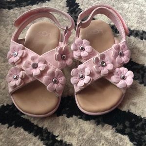 Baby:toddler ugg sandals